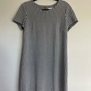 Calvin Klein women’s black and white checkered work dress